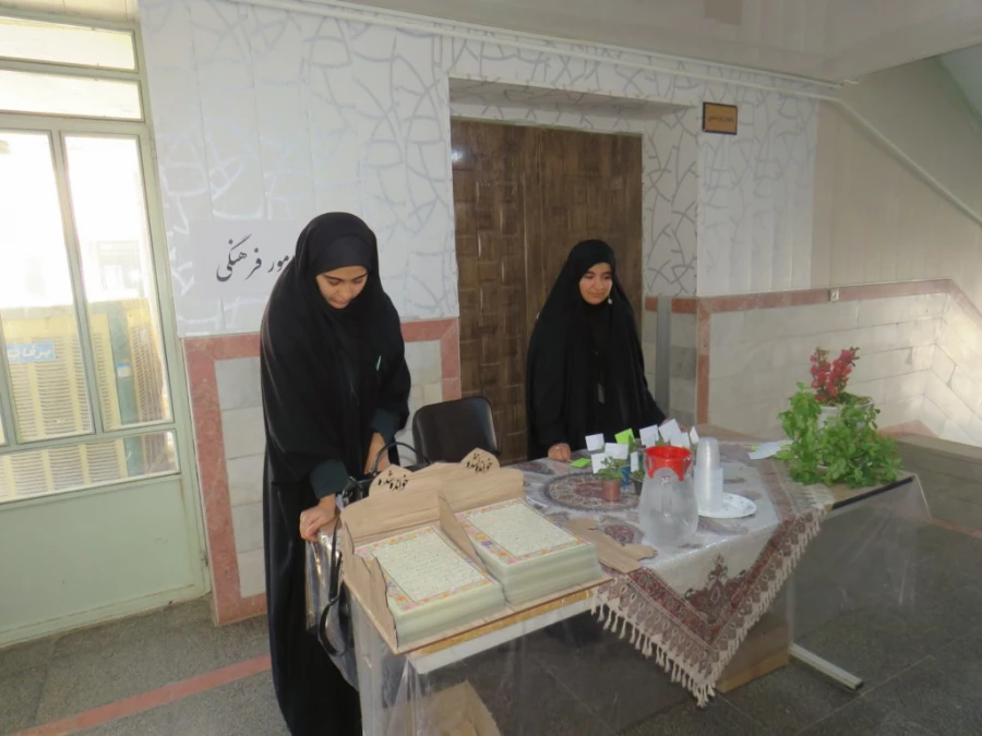 گزارش تصویری از روند پذیرش و ثبت نام دانشجویان جدیدالورود 15