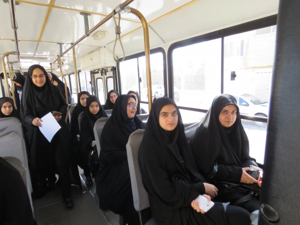 بازدید دانشجویان پردیس فاطمه الزهرا از خانه سالمندان 6