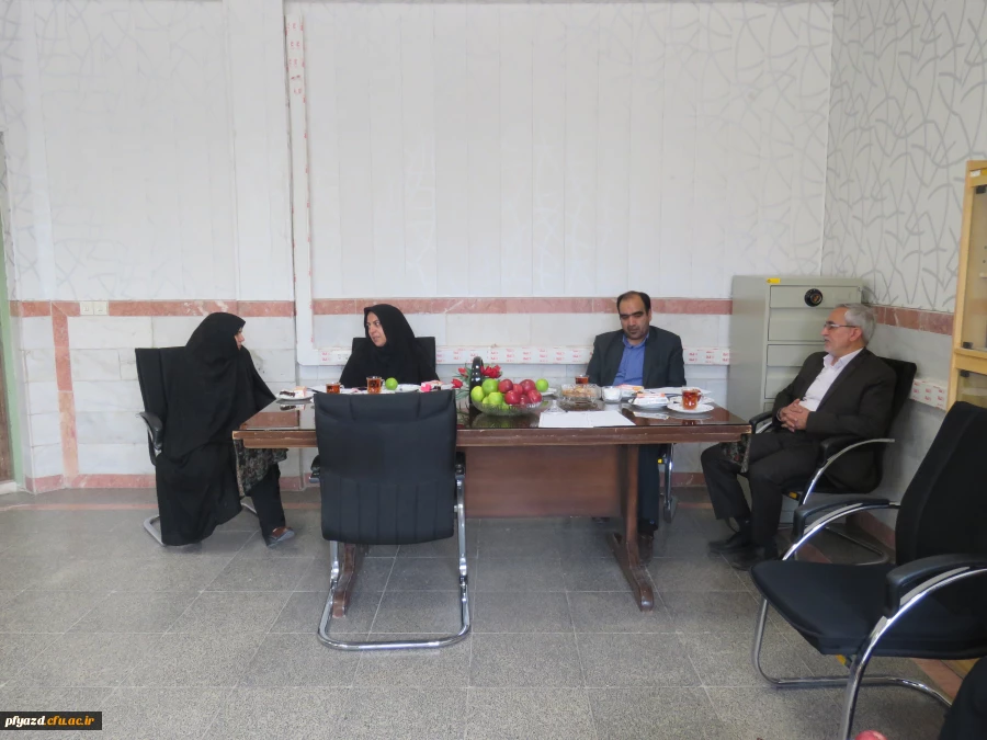 برگزاری جلسه هم اندیشی مدیریت لایه استان با جمعی از مسئولین پردیس 5