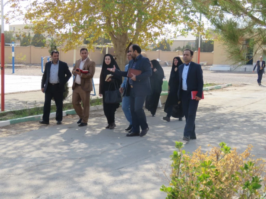 بازدید مسئولین حوزه معاونت سیاسی، امنیتی و اجتماعی استانداری یزد از پردیس فاطمه الزهرا(س) 4