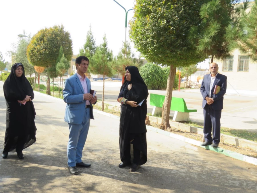 بازدید مسئولین حوزه معاونت سیاسی، امنیتی و اجتماعی استانداری یزد از پردیس فاطمه الزهرا(س) 6