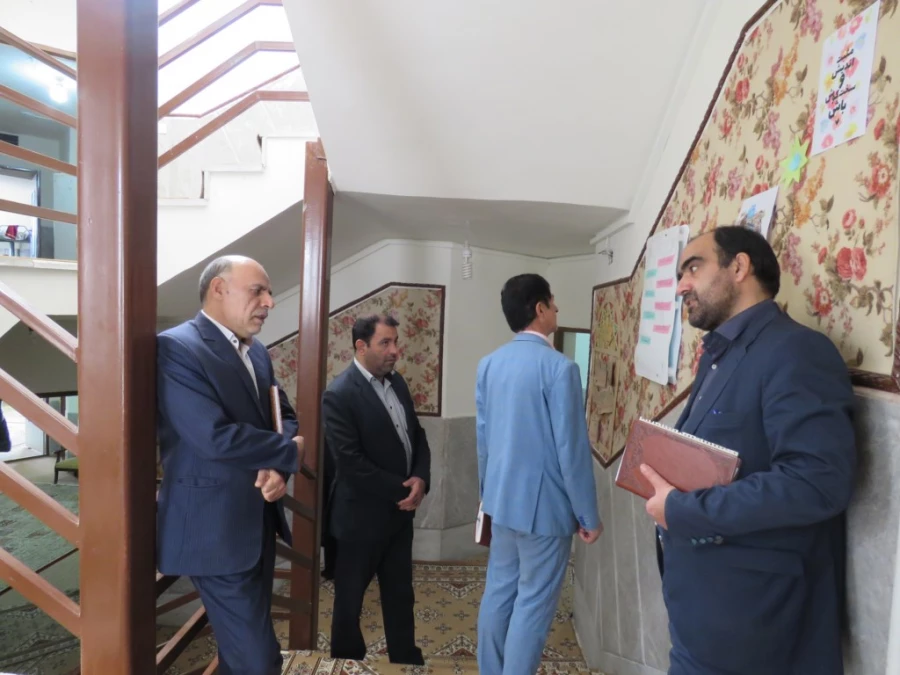بازدید مسئولین حوزه معاونت سیاسی، امنیتی و اجتماعی استانداری یزد از پردیس فاطمه الزهرا(س) 8