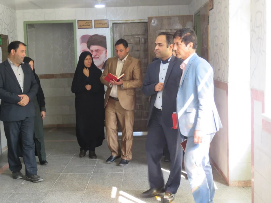 بازدید مسئولین حوزه معاونت سیاسی، امنیتی و اجتماعی استانداری یزد از پردیس فاطمه الزهرا(س) 12