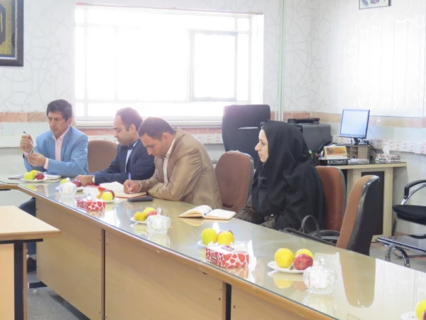 بازدید مسئولین حوزه معاونت سیاسی، امنیتی و اجتماعی استانداری یزد از پردیس فاطمه الزهرا(س) 15