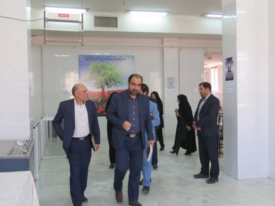 بازدید مسئولین حوزه معاونت سیاسی، امنیتی و اجتماعی استانداری یزد از پردیس فاطمه الزهرا(س) 17