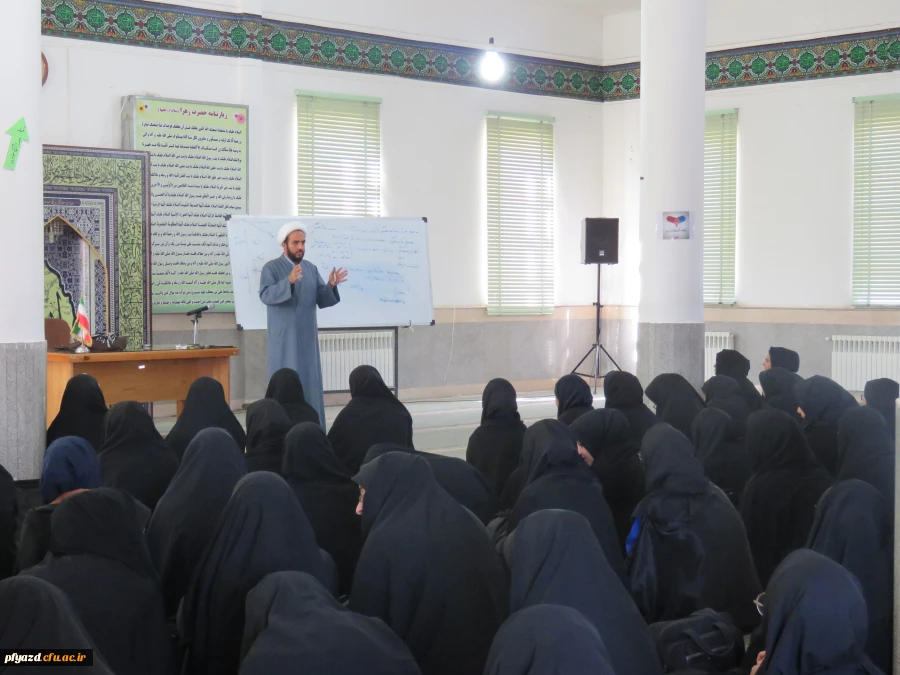 نشست پیرامون تهاجم نرم فرهنگی 2