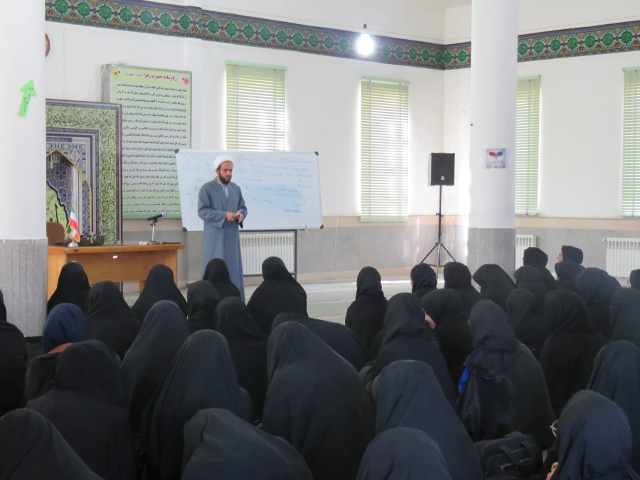 نشست پیرامون تهاجم نرم فرهنگی 5