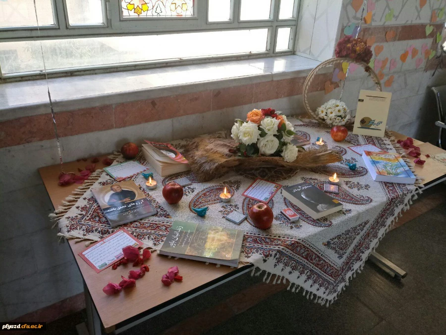 کافه کتاب برگزار شد. 2