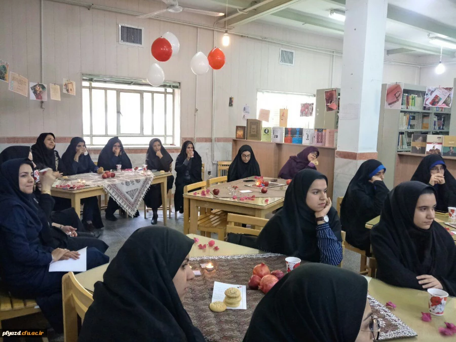 کافه کتاب برگزار شد. 6