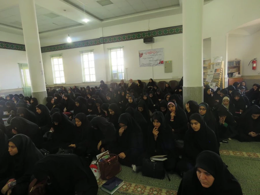 حضور امام جمعه محترم یزد در آستانه روز دانشجو  8