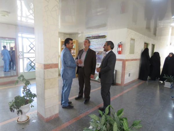 بازدید مدیر کل آموزش و پرورش استان و تعدادی از مسئولین از روند اجرایی مصاحبه تکمیل ظرفیت 97 6