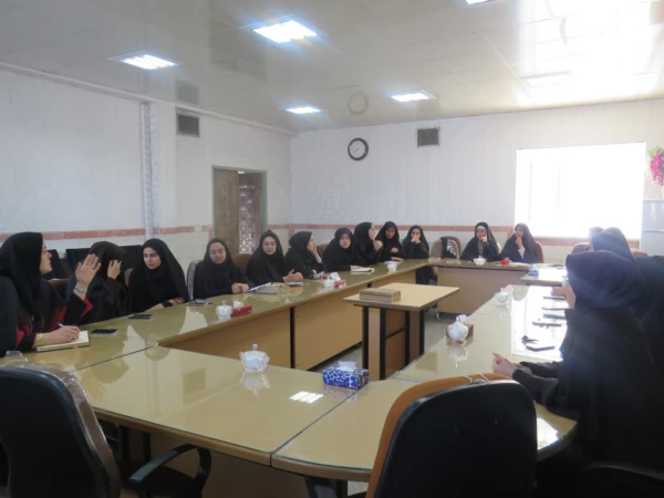 برگزاری جلسه نماینده های آموزشی با حضور مدیریت امور استان 4