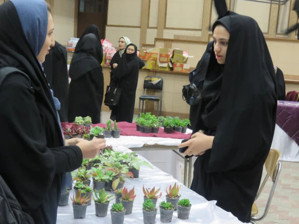 برپایی بازارچه خیریه 4