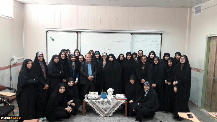 حضور سرکار خانم بیرانوند با هدف انتقال تجربیات معلمی، در کلاس درس فلسفه معلمی 2