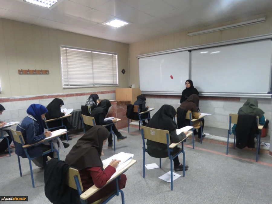 گزارش تصویری از برگزاری امتحانات دی ماه 97 پردیس  14