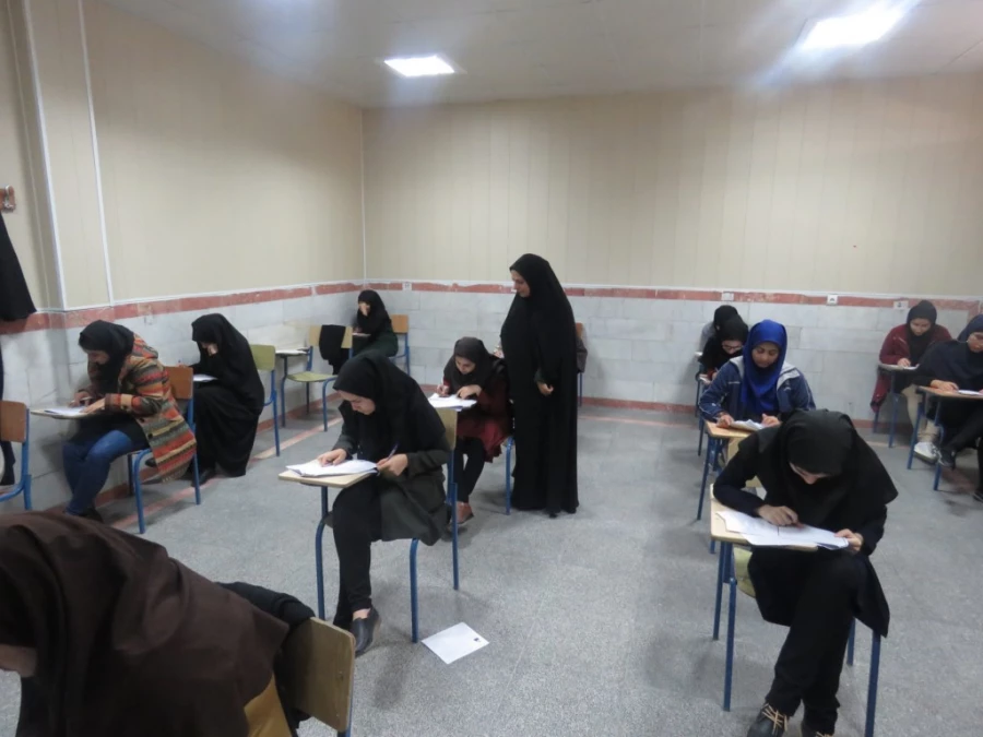 گزارش تصویری از برگزاری امتحانات دی ماه 97 پردیس  15