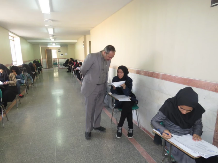 گزارش تصویری از برگزاری امتحانات دی ماه 97 پردیس  18