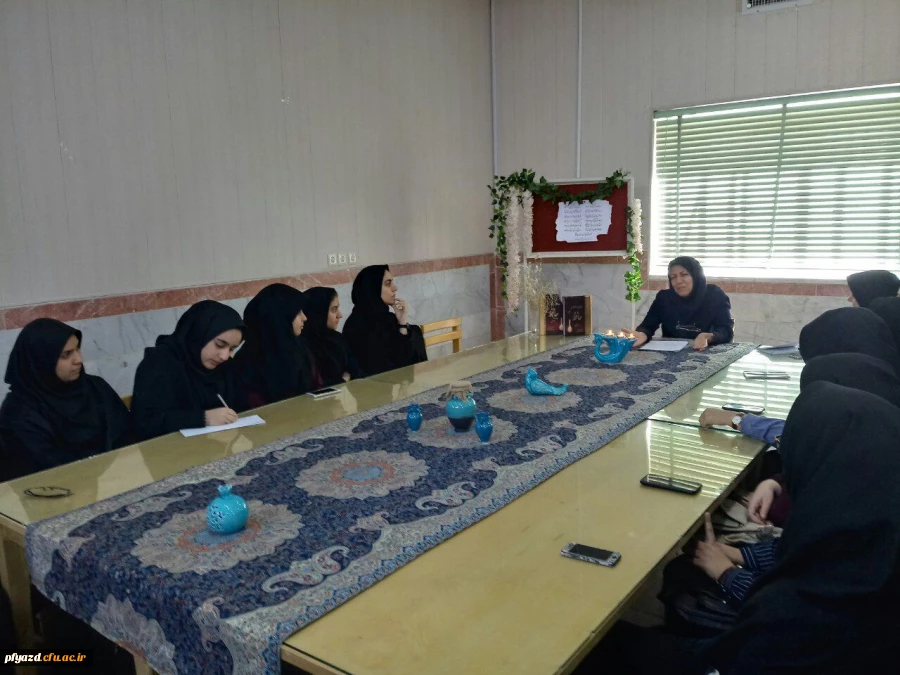 به همت کانون ادبی پردیس جلسات حافظ خوانی برگزار شد. 2