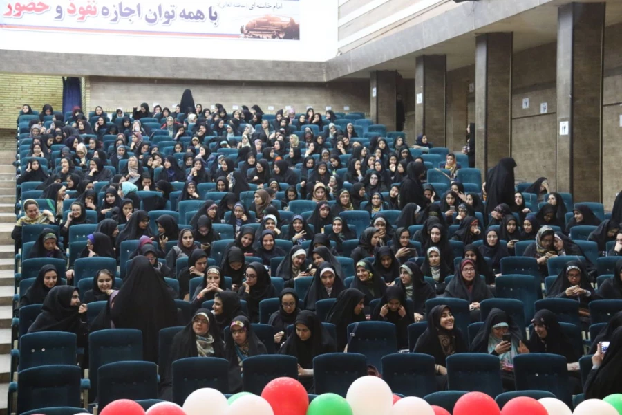 جشن بزرگ میلاد با سعادت اسوه تقوی وفضیلت حضرت صدیقه طاهره فاطمه زهرا (سلام الله علیها) برگزارشد 5