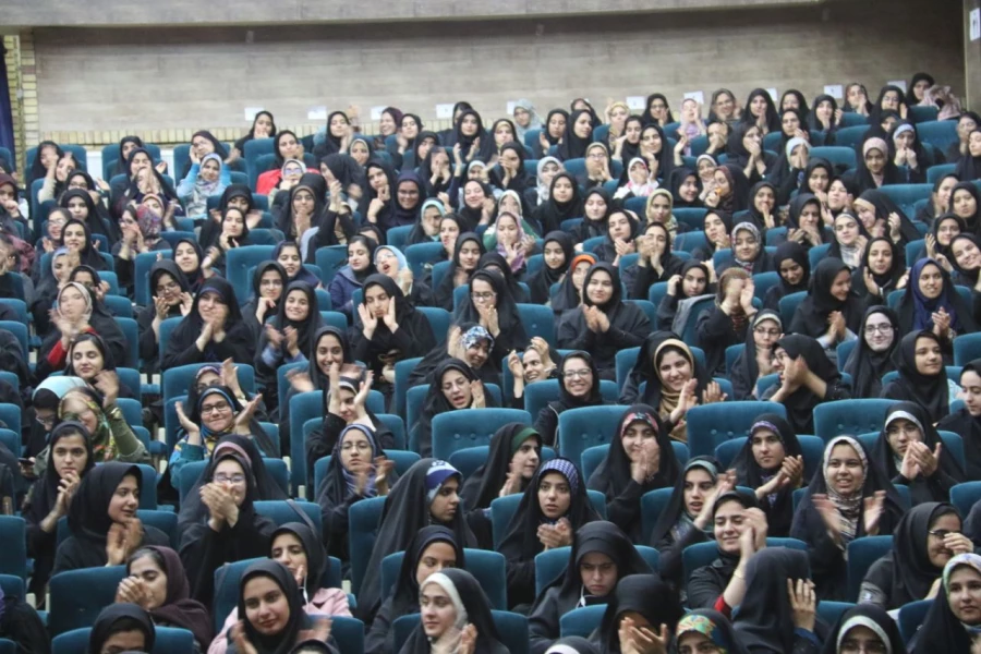 جشن بزرگ میلاد با سعادت اسوه تقوی وفضیلت حضرت صدیقه طاهره فاطمه زهرا (سلام الله علیها) برگزارشد 9