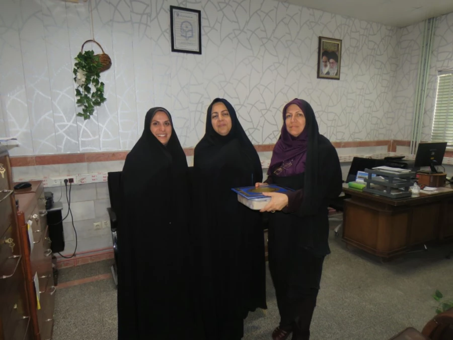 تجلیل از کارمندان زن به مناسبت روز زن 5