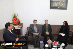 در دیدار مسئولین دانشگاه فرهنگیان استان با معاون سیاسی امنیتی استانداری یزد مطرح شد:
اعلام حمایت معاون سیاسی امنیتی استانداری یزد از رسالت های دانشگاه فرهنگیان
 3