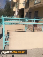 تخت در خوابگاه