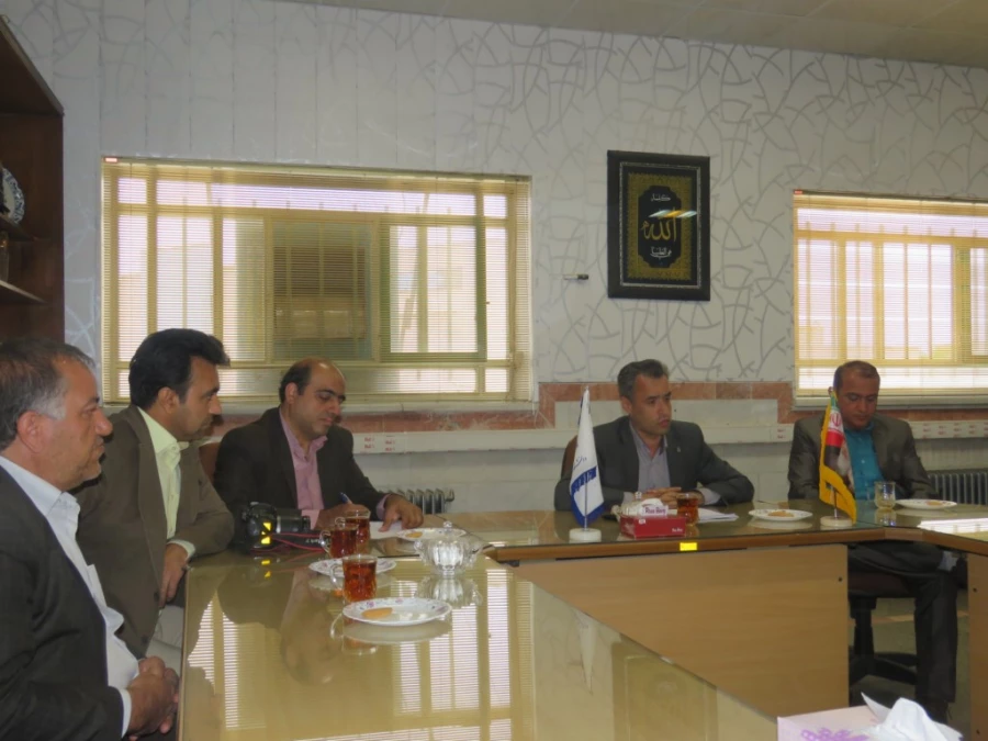 دیدار مدیر استانی دانشگاه فرهنگیان یزد با کارکنان واحدهای مختلف پردیس فاطمه الزهرا(س) 3