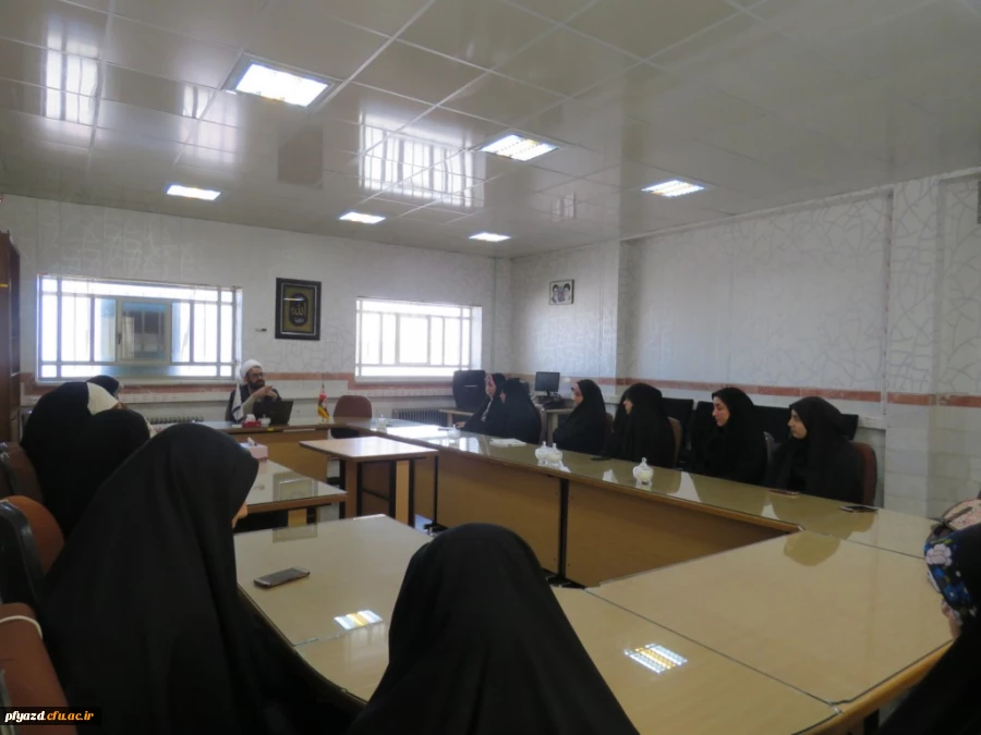 برگزاری جلسه اعضای بسیج دانشجویی با حجت الاسلام تولایی 2