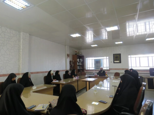 برگزاری جلسه اعضای بسیج دانشجویی با حجت الاسلام تولایی 4