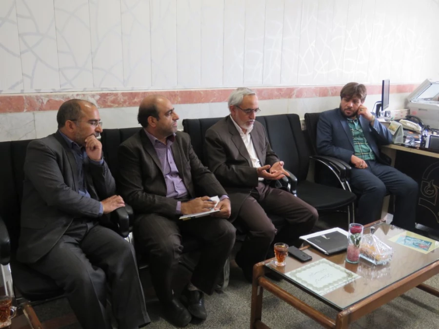 جلسه بررسی مسائل مرتبط با تغذیه دانشجویان 3