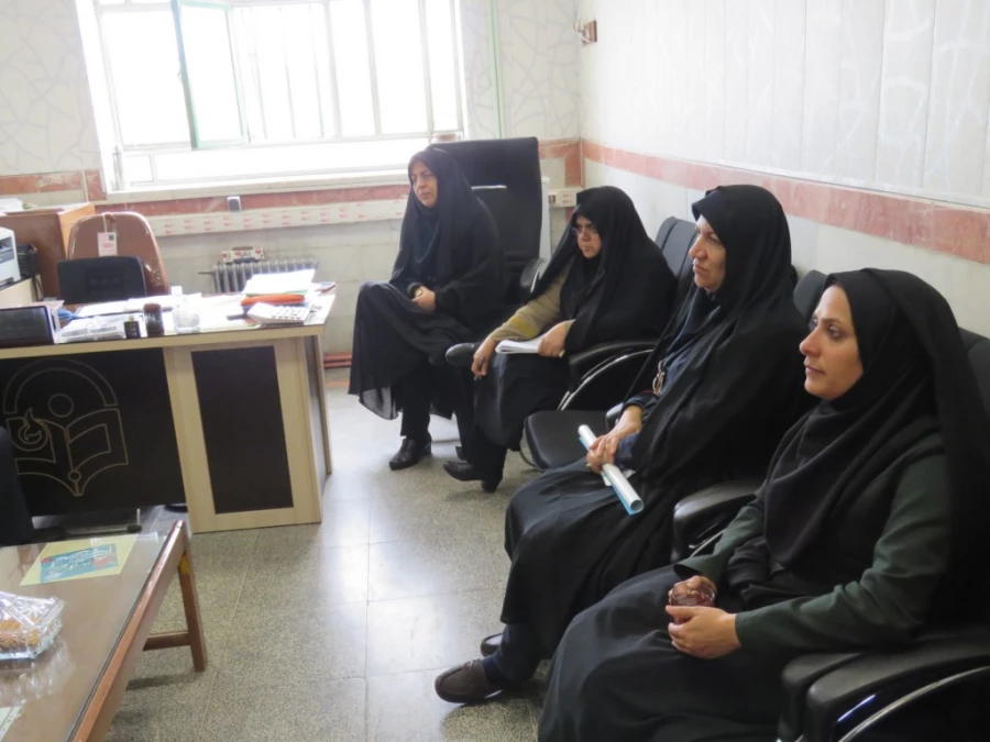 جلسه بررسی مسائل مرتبط با تغذیه دانشجویان 4