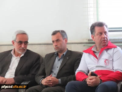 شرکت در پویش هلال احمر برای کمک به سیل زدگان  همراه با کارگاه  آموزشی مقابله با بلایای طبیعی و نکات ایمنی در مواجهه با آن