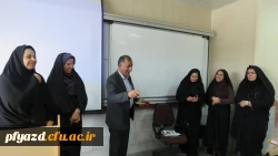 تقدیر و تجلیل از اساتید گرامی در هفته گرامیداشت معلم 12