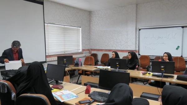 کارگاه آموزشی آشنایی با وسایل کمک آموزشی درس ریاضی دوره اول ابتدایی 5