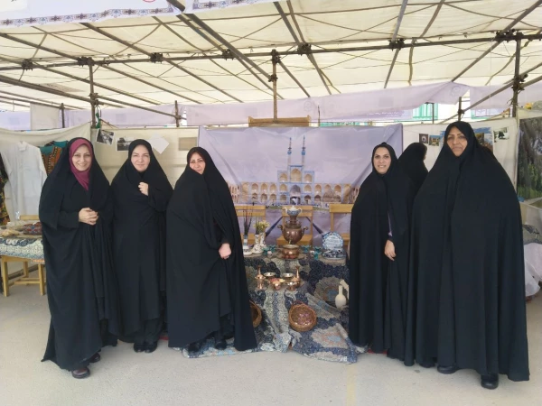 بازدید دکتر کاوه مدیر کل امور اجتماعی سازمان مرکزی از بازارچه دانشجویی  2