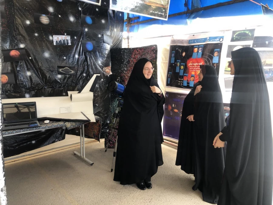 بازدید دکتر کاوه مدیر کل امور اجتماعی سازمان مرکزی از بازارچه دانشجویی 2