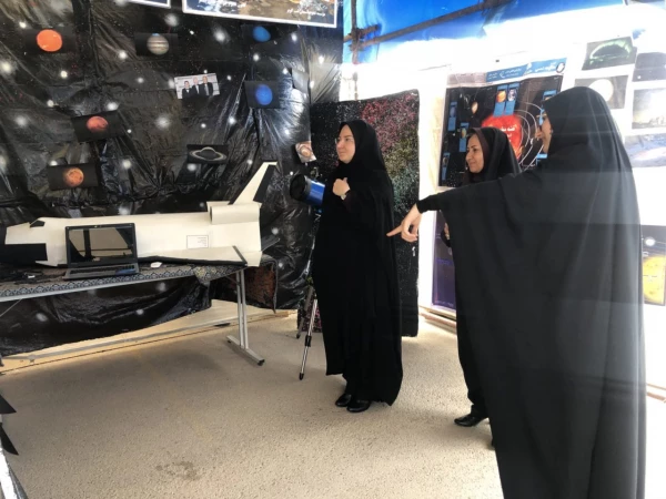 بازدید دکتر کاوه مدیر کل امور اجتماعی سازمان مرکزی از بازارچه دانشجویی 5