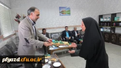 تقدیر و تجلیل از اساتید گرامی در هفته آموزش و گرامیداشت مقام معلم 7