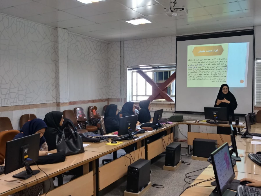 کارگاه ادبیات تطبیقی ویژه دانشجومعلمان رشته ادبیات 6