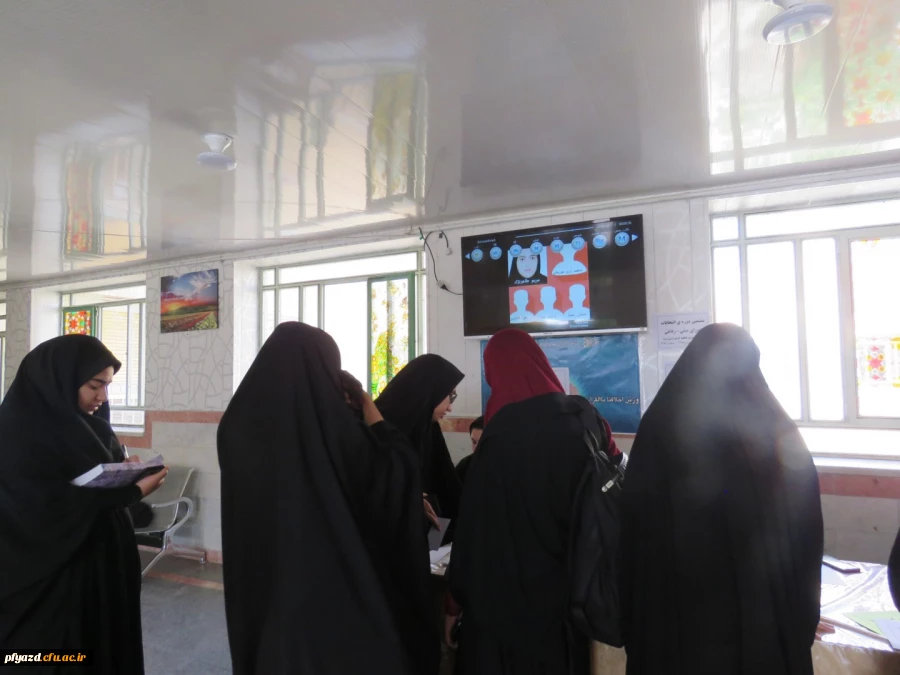 انتخابات شورای صنفی با حضور فعال و مشارکت دانشجومعلمان پردیس برگزار شد 7