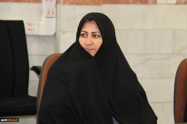 معرفی معاون آموزشی، پژوهشی و فرهنگی پردیس فاطمه الزهرا (س) دانشگاه فرهنگیان یزد 2