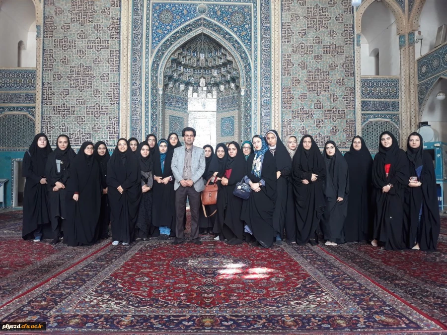 بازدید گروهی از دانشجویان از اماکن تاریخی استان یزد 8