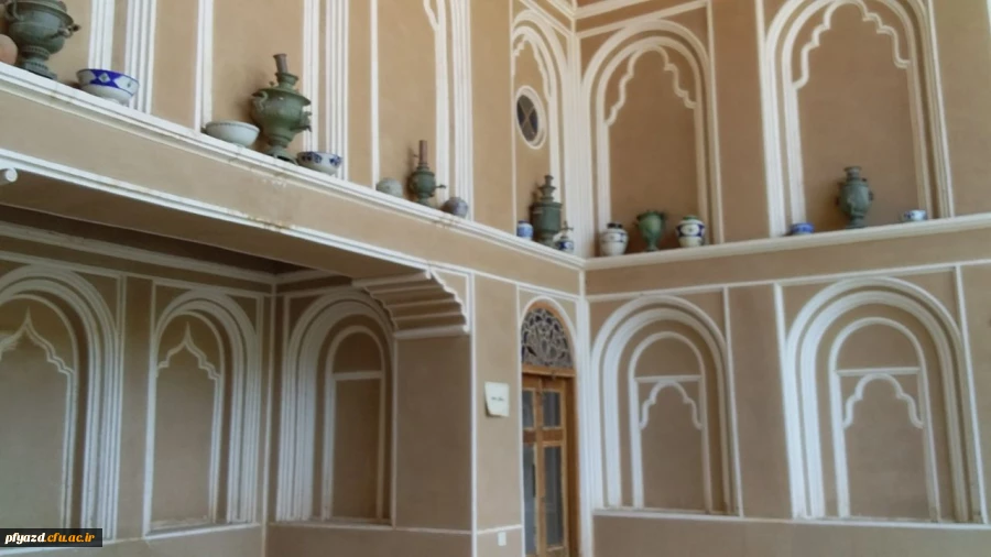 بازدید گروهی از دانشجویان از اماکن تاریخی استان یزد 15