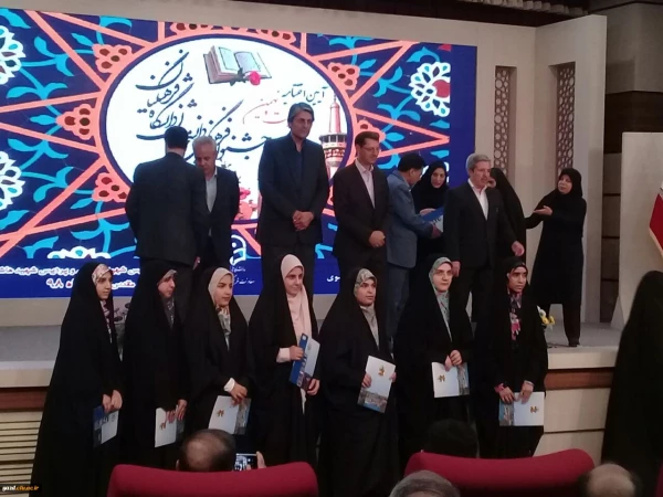 افتخار آفرینی دانشجومعلمان منتخب پردیس های استانی دانشگاه فرهنگیان یزد در مرحله ی کشوری بخش قرآنی جشنواره فرهنگی 2