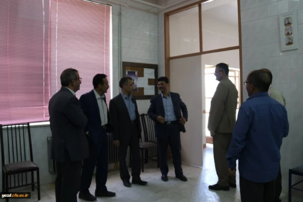 بازدید رئیس سازمان مدیریت و برنامه ریزی استان از پردیس حضرت فاطمه الزهرا (س) یزد 2