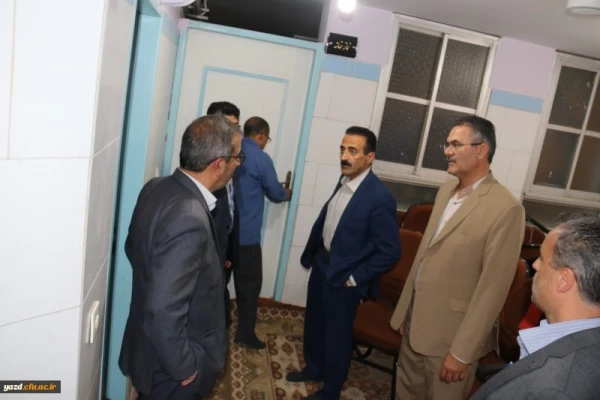 بازدید رئیس سازمان مدیریت و برنامه ریزی استان از پردیس حضرت فاطمه الزهرا (س) یزد 6