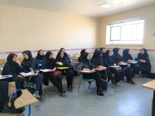 کارگاه توجیهی پایه اول ویژه دانشجومعلمان ورودی 94 4