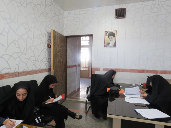 ثبت نام و پذیرش دانشجو معلمان جدیدالورودمهر98 آغاز شد
 4