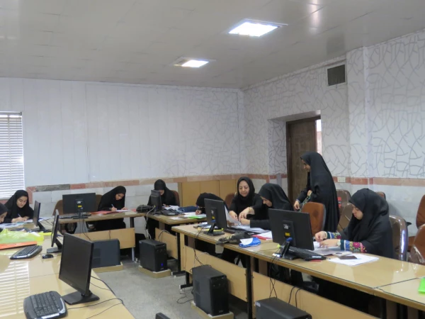 ثبت نام و پذیرش دانشجو معلمان جدیدالورودمهر98 آغاز شد
 6